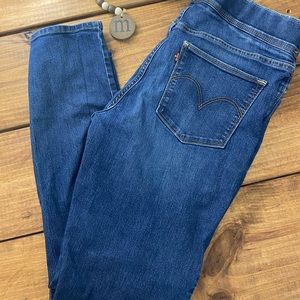 Levi’s size 32 skinny jeans